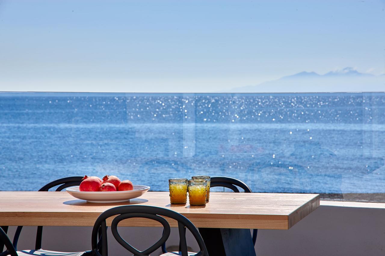 Incognito Beach Villa Santorini Kamari  Ngoại thất bức ảnh